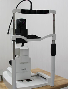 眼科検査機器：三次元画像解析システム